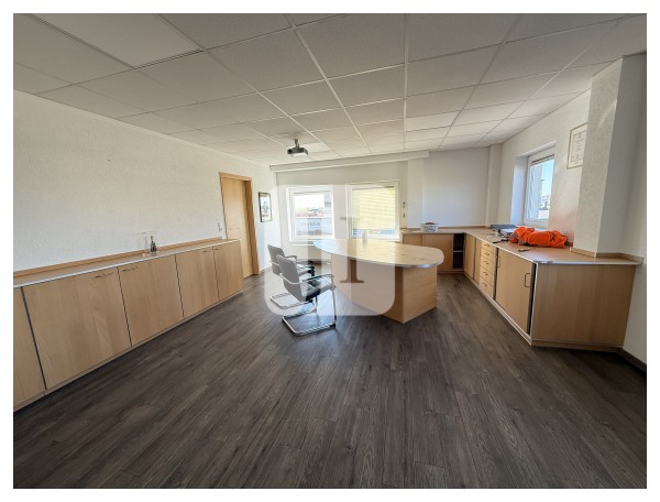 04758 Oschatz, Halle/Lager/Produktion zur Miete | Büro | Jacobi Immobilien