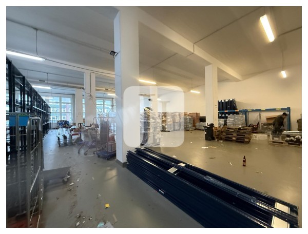 20537 Hamburg, Halle/Lager/Produktion zur Miete | Innenansicht Lager | Jacobi Immobilien