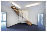 Verbindungstreppe - ab ca. 160 m² – ca. 1.380 m² Büro-/Sozialflächen in einem repräsentativen Gewerbekomplex