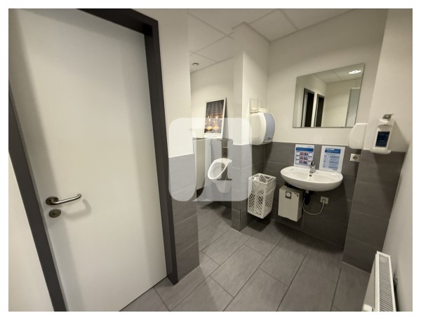 25421 Pinneberg, Büro/Praxis zur Miete | WC-Herren | Jacobi Immobilien